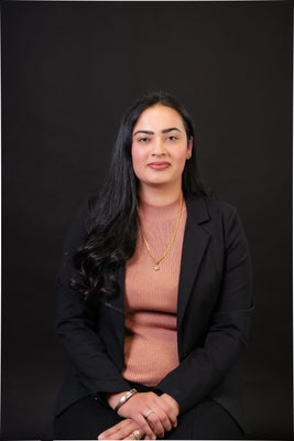 Portrait of Jasmeet Chadha, Associate.
